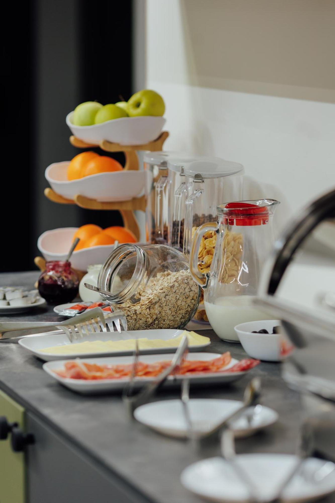 Select Hotel Львов Экстерьер фото