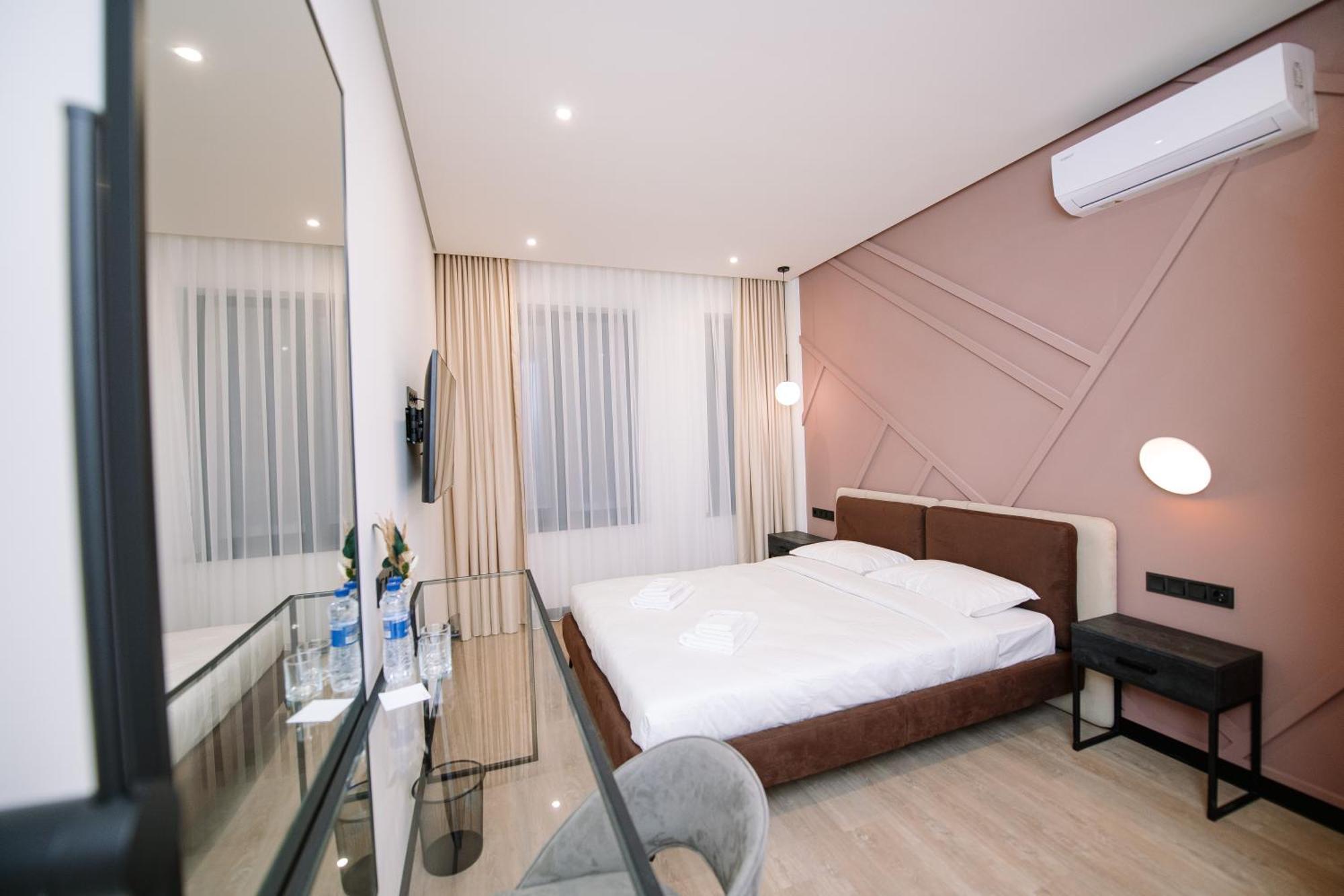 Select Hotel Львов Экстерьер фото