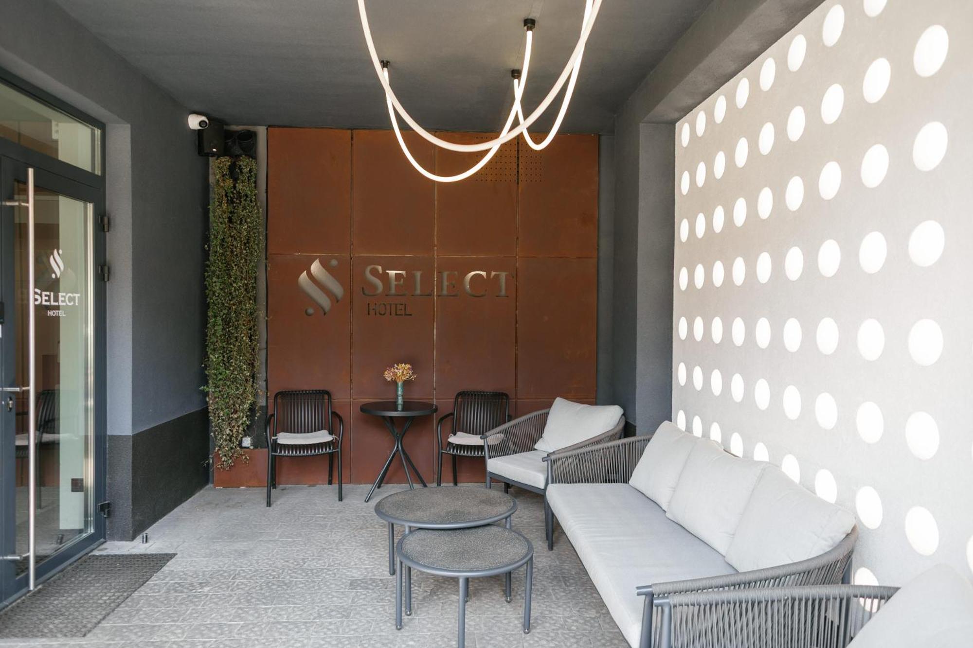 Select Hotel Львов Экстерьер фото