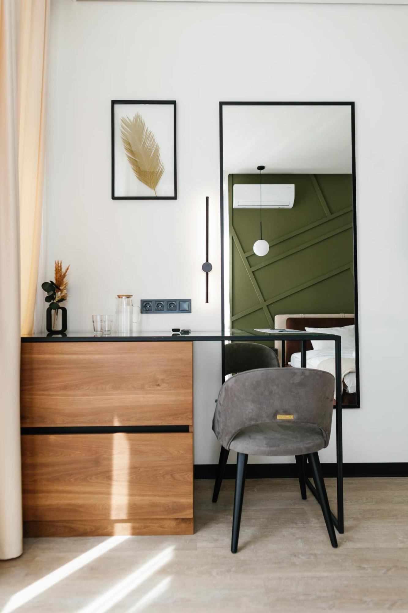Select Hotel Львов Экстерьер фото
